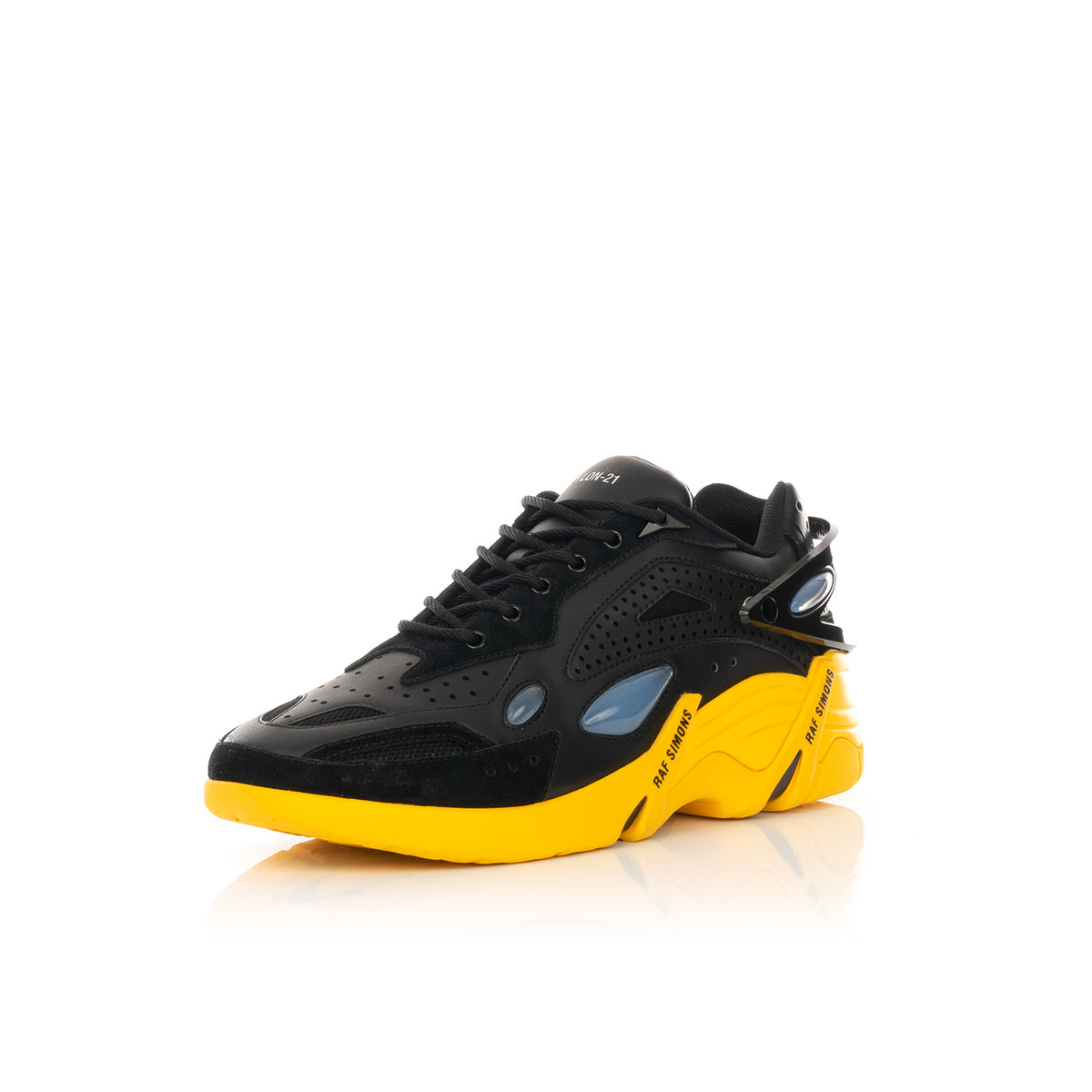 新作 RAF SIMONS BLACK ／CYLON-21 (RUNNER) スニーカー - brightontwp.org