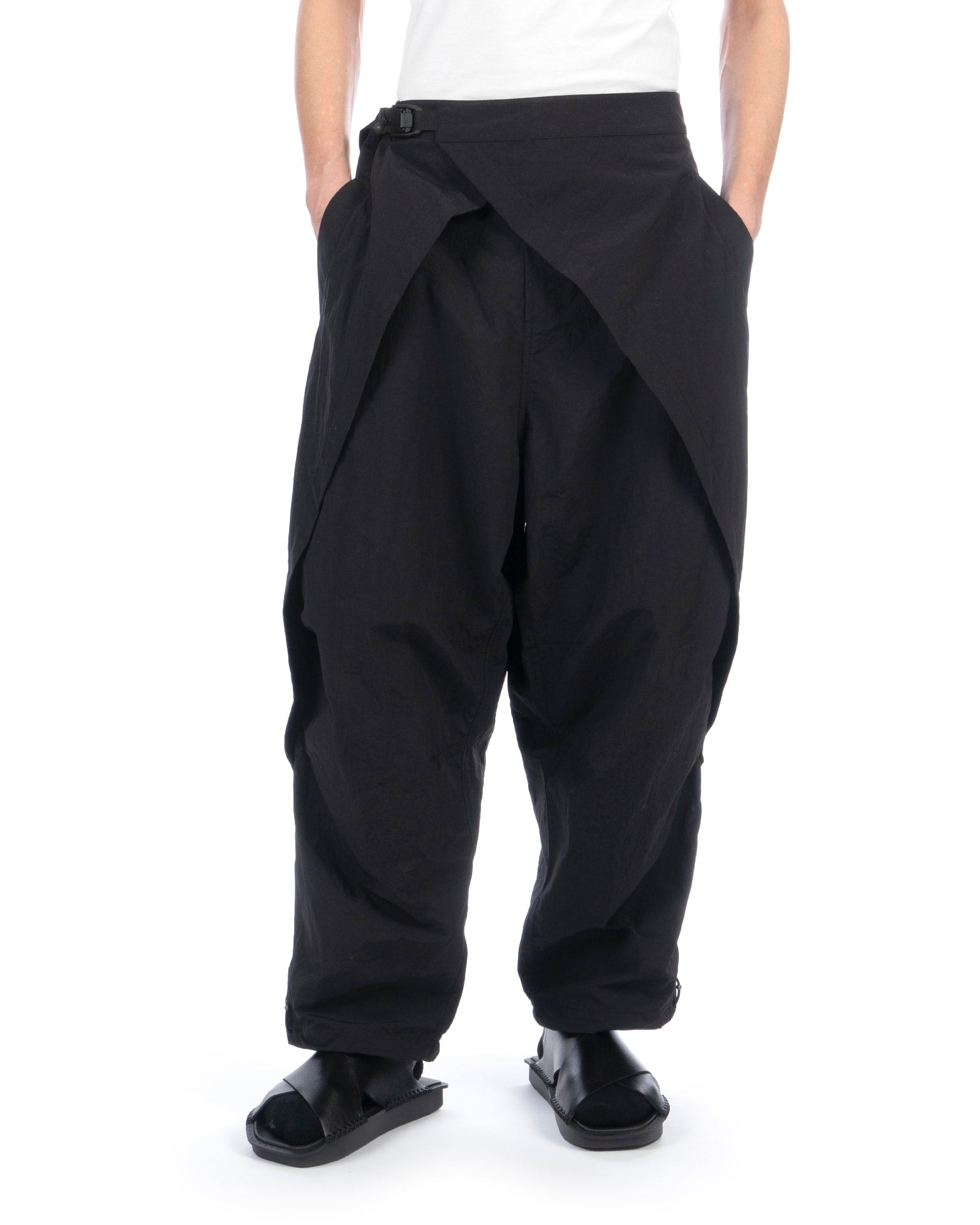 maharishi | 5042 Veg Dyed Hakama Track Pants Black | Concrete