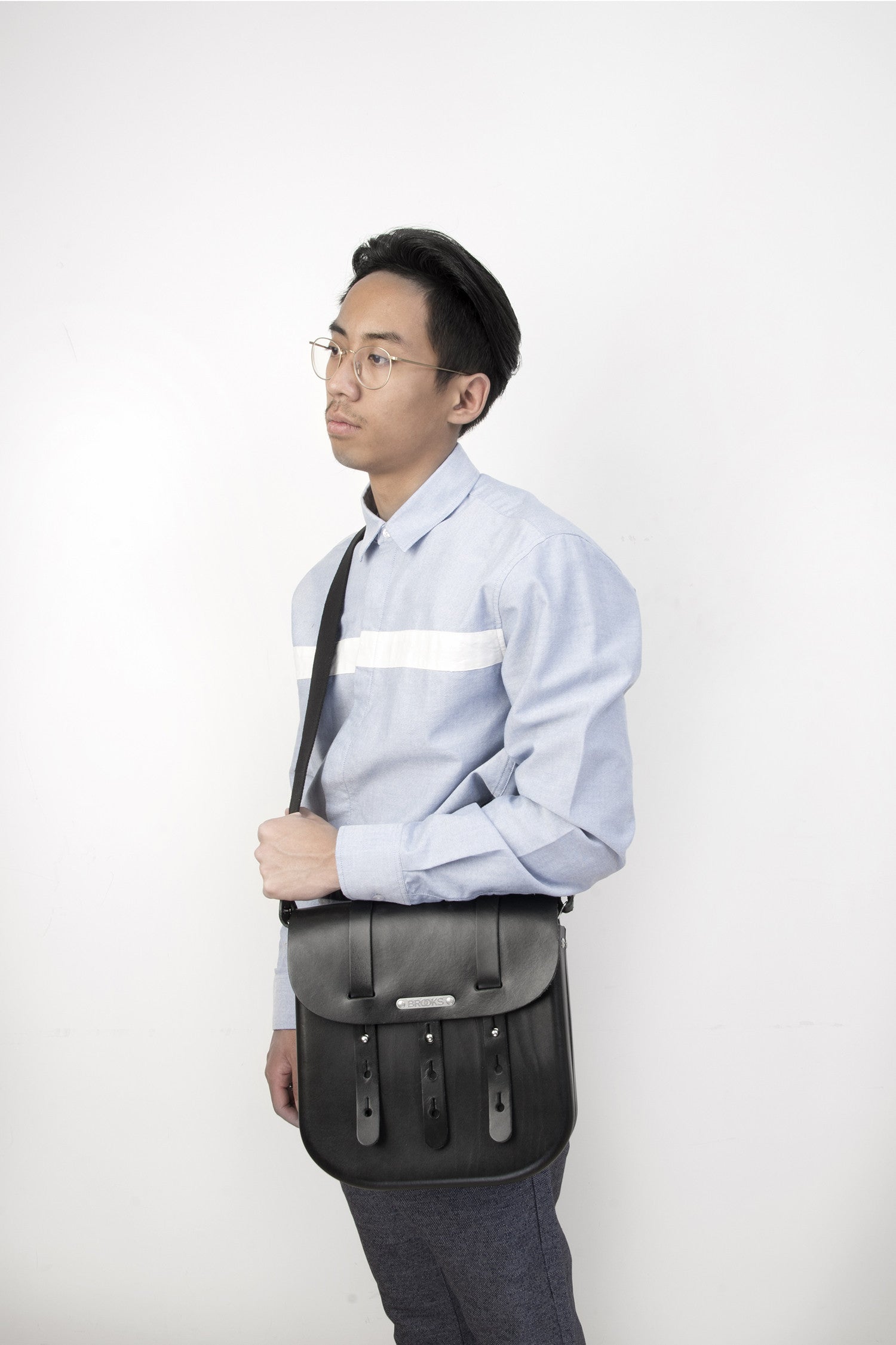 Brooks England | B3 Leather Bag Black (large) – Concrete