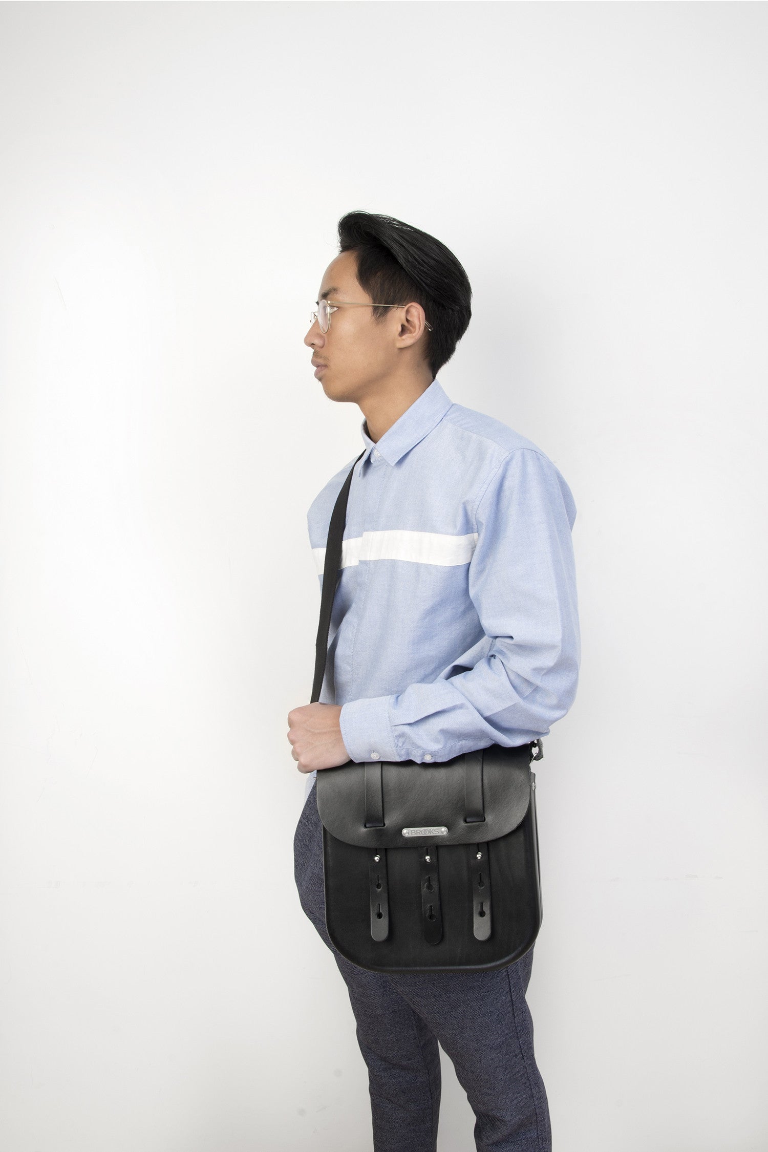 Brooks England | B3 Leather Bag Black (large) – Concrete