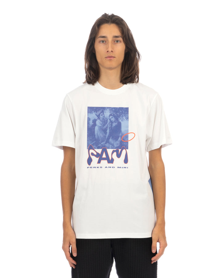Perks and Mini (P.A.M.) | Hugs T-Shirt White - Concrete
