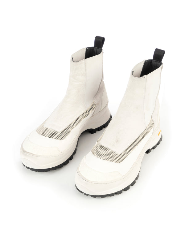 TOBIAS BIRK NIELSEN | SHO5 Functional Chelsea Boots Off White - Concrete