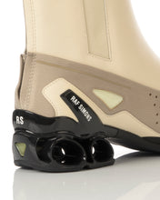 Load image into Gallery viewer, RAF SIMONS (RUNNER) | Cycloid-4 Cream Golden / Black - Concrete