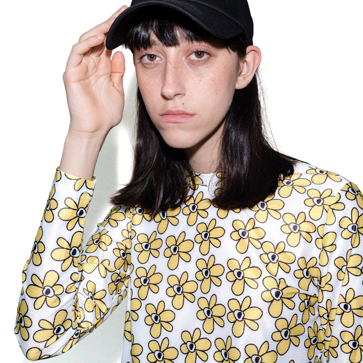 Perks and Mini (P.A.M.) | Gated Sport Eyelet L/S Top Daisies - Concrete