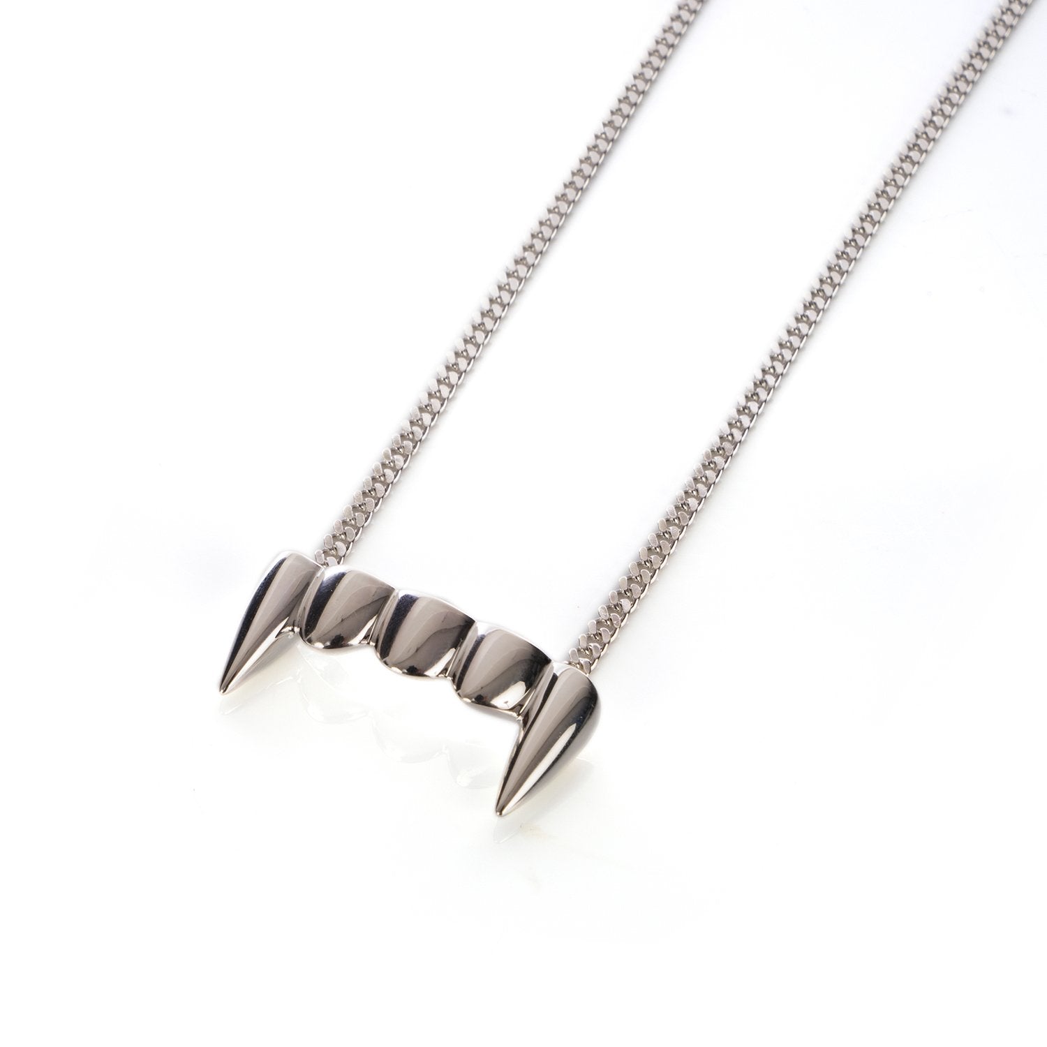 Perks and Mini (P.A.M.) | X-Perience Original Fangs Necklace Silver |  Concrete