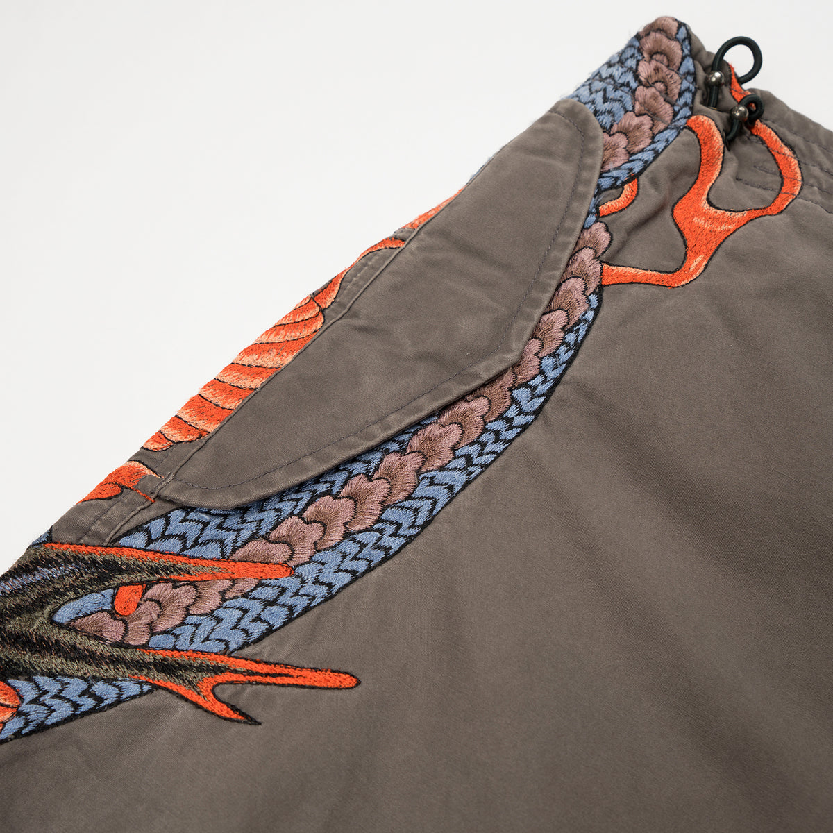 Maharishi Temple Ball Snopants Claw Dragon Embroidery Charcoal - Concrete